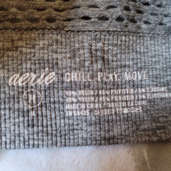 Aerie Chill, Play, Move Grey high neck, vented sports bra - Picture 3 of 3
